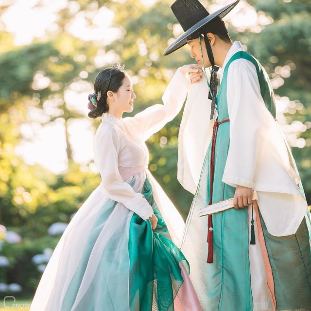 Fashion Modern Tradisional Orang Korea Hanbok