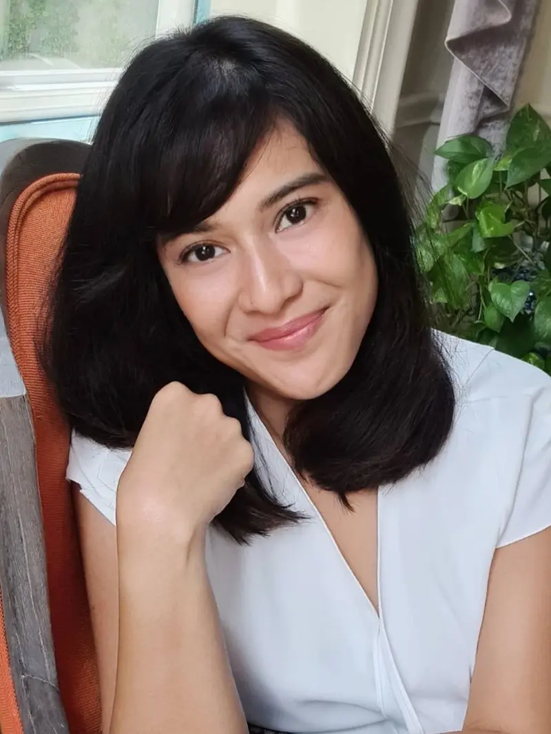 Gaya Hidup Dian Sastrowardoyo Karier Keluarga