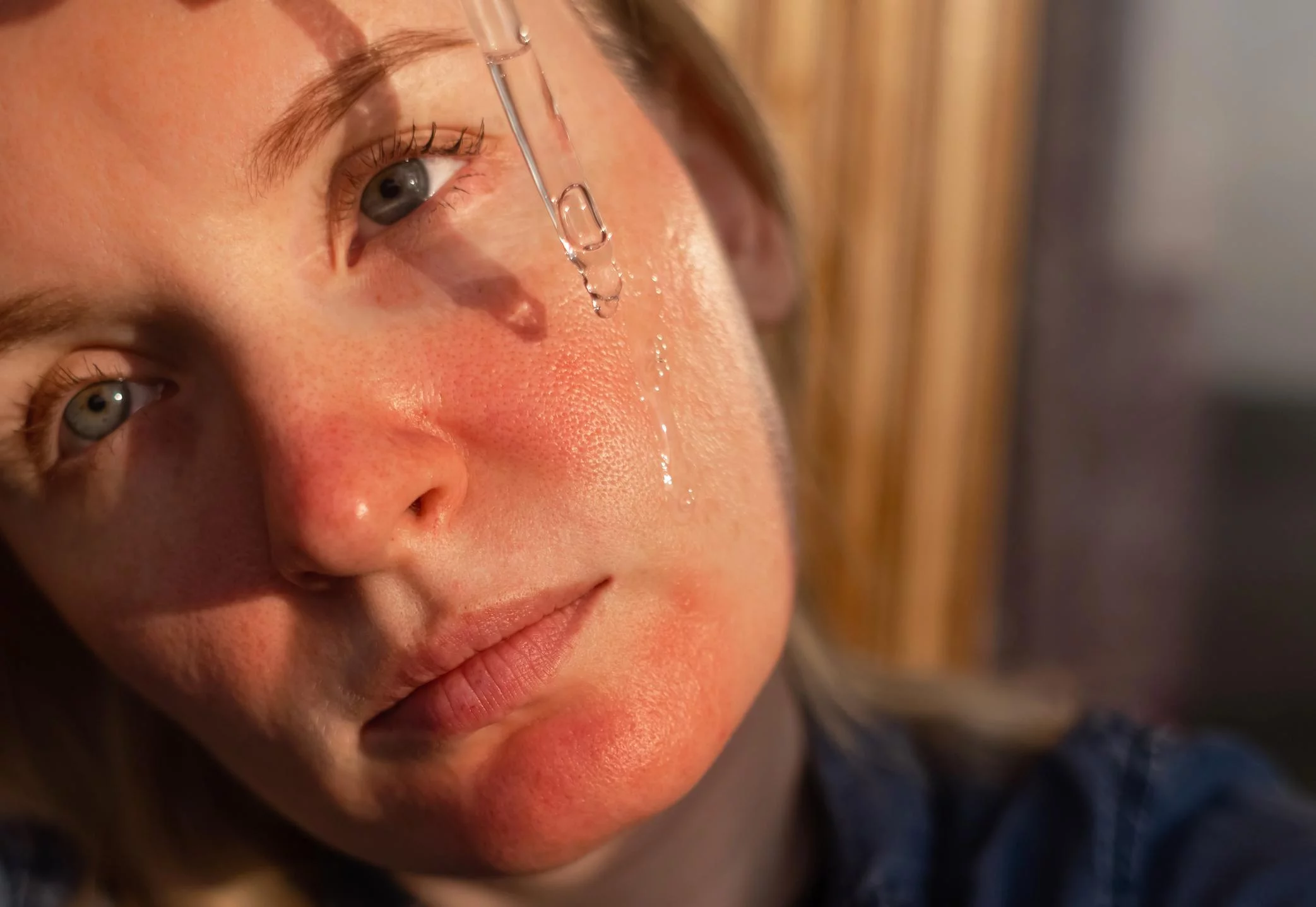 Bukan Banyak Produk, Slow Beauty Justru Bikin Kulitmu Glowing Lebih Alami