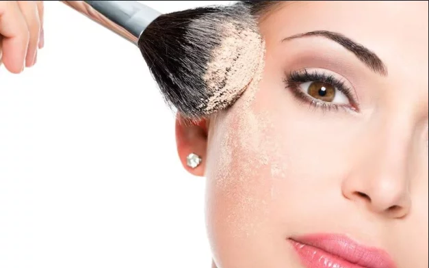 8 Kandungan Bedak yang Bisa Bantu Cerahin Wajah dan Kontrol Sebum